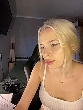 Snapshot of SIMBA_BOS chatting on December 2024 02:12:01 AM SIMBA BOS online show from December 2024 02:12:01 AM