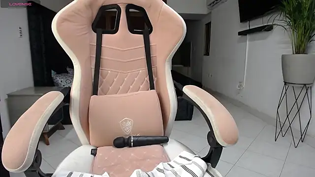 ashley morgan 18 online show from March 2025 04:51:01 AM