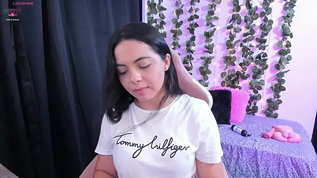 ashley morgan 18 online show from October 2025 03:13:02 AM