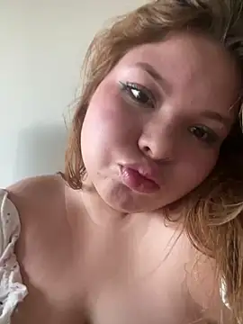 Snapshot of AshlyRouse chatting on December 2024 10:39:02 PM AshlyRouse online show from December 2024 10:39:02 PM