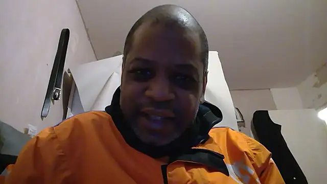 alfiebrown007 online show from March 2025 10:32:02 PM