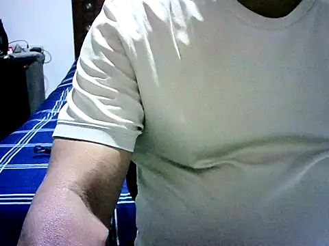 Snapshot of heberin chatting on August 2026 11:36:01 PM heberin online show from August 2026 11:36:01 PM