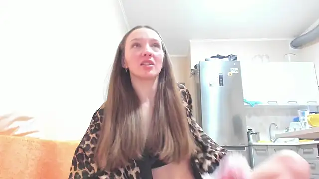Snapshot of Naughty_Molly chatting on February 2026 11:33:01 PM Naughty Molly online show from February 2026 11:33:01 PM