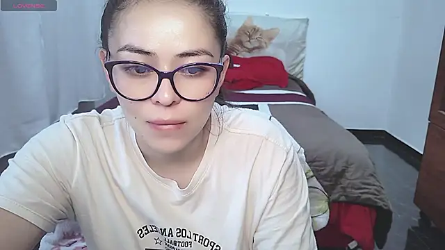 mayhott2 online show from May 2026 11:55:01 PM