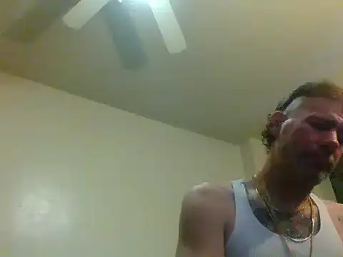 Snapshot of thefire420 chatting on December 2024 12:40:02 AM thefire420 online show from December 2024 12:40:02 AM