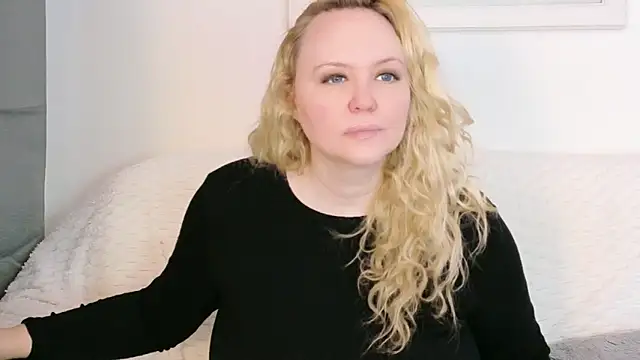 Sarah4you online show from February 2026 03:32:01 PM