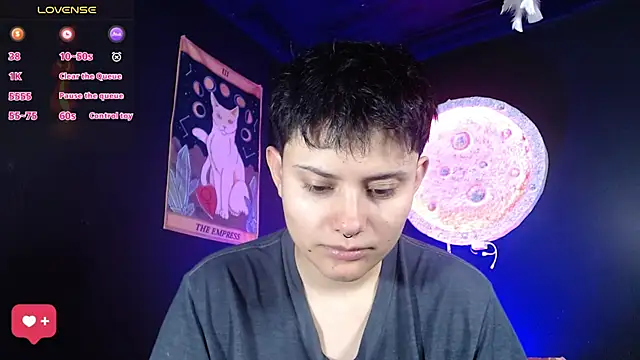 girl intense444 online show from November 2025 12:49:01 PM