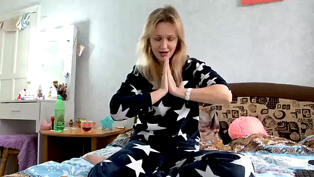 Snapshot of ModelEva chatting on January 2025 09:47:01 AM ModelEva online show from January 2025 09:47:01 AM