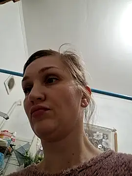 Snapshot of ModelEva chatting on March 2025 06:09:01 PM ModelEva online show from March 2025 06:09:01 PM