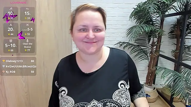 Snapshot of ScarlettSoft chatting on December 2024 12:06:01 PM ScarlettSoft online show from December 2024 12:06:01 PM