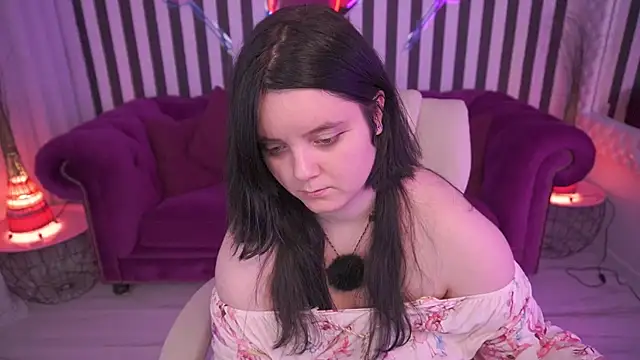 LittleShyy online show from July 2026 01:26:01 PM