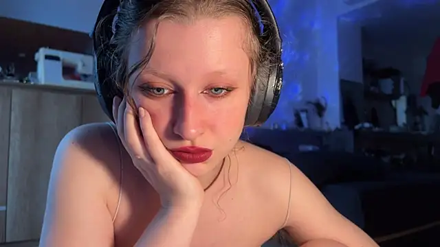 Hairy Coraline online show from February 2025 10:29:02 AM