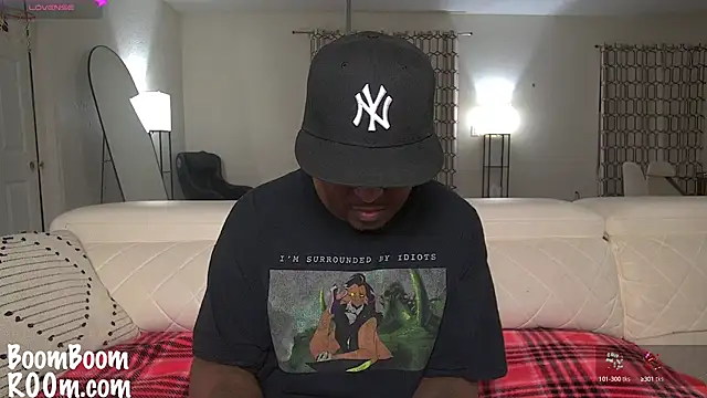 Snapshot of boomboomr00m chatting on February 2025 03:52:02 AM boomboomr00m online show from February 2025 03:52:02 AM