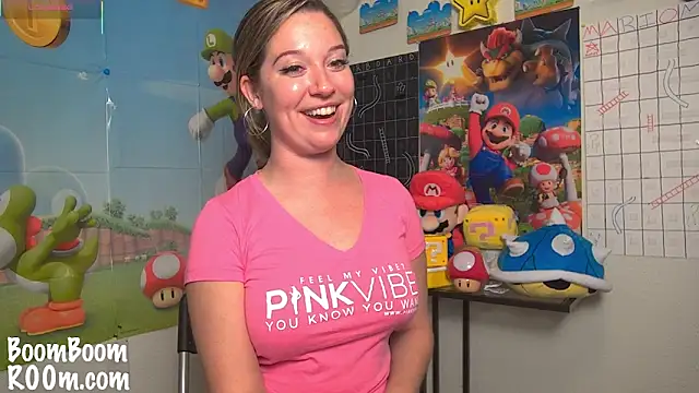 Snapshot of boomboomr00m chatting on March 2025 06:32:01 AM boomboomr00m online show from March 2025 06:32:01 AM