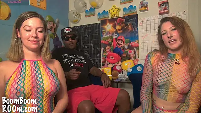 Snapshot of boomboomr00m chatting on March 2025 02:30:02 AM boomboomr00m online show from March 2025 02:30:02 AM