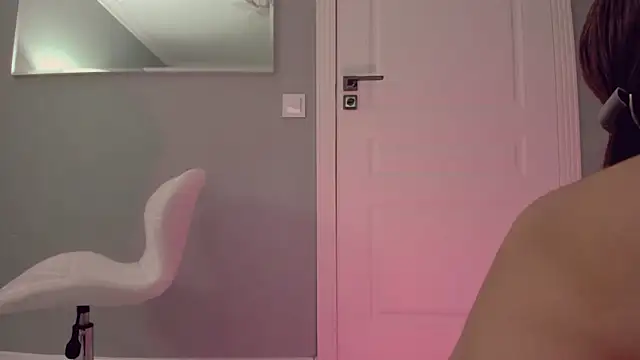 Snapshot of kimisun01 chatting on February 2025 04:46:02 AM kimisun01 online show from February 2025 04:46:02 AM