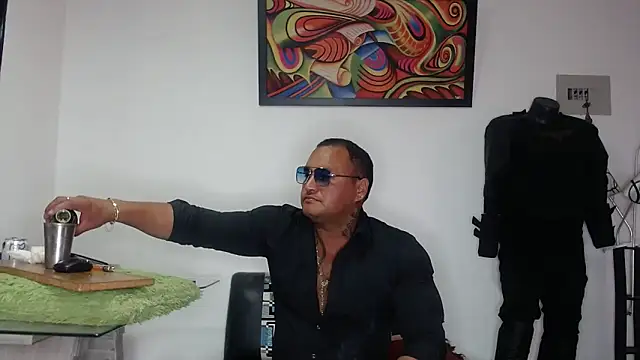 Snapshot of hardrock982 chatting on May 2026 02:22:01 PM hardrock982 online show from May 2026 02:22:01 PM