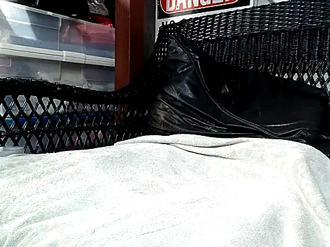 HungHawaiian808xh online show from September 2025 08:38:01 AM