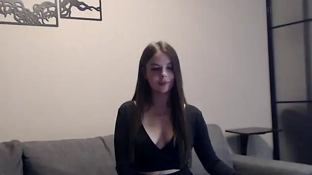 Melanie Scott Richerds online show from October 2025 08:09:01 PM