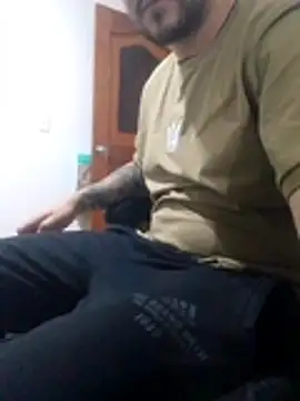 marindanielf online show from November 2025 11:49:02 PM