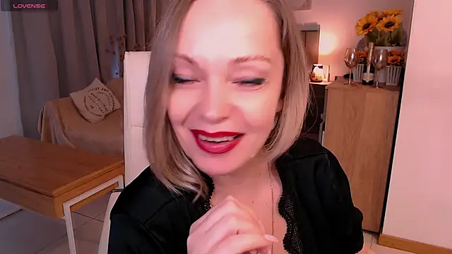 Tilly Eliot online show from July 2026 08:38:01 PM