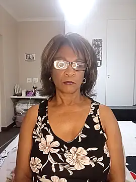 Snapshot of Hotgrannyx chatting on October 2025 03:40:01 AM Hotgrannyx online show from October 2025 03:40:01 AM