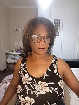 Snapshot of Hotgrannyx chatting on November 2025 04:03:02 AM Hotgrannyx online show from November 2025 04:03:02 AM