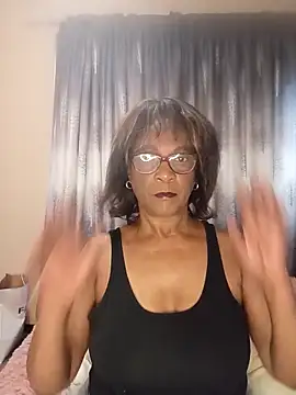 Hotgrannyx online show from November 2025 03:21:02 AM
