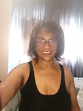 Hotgrannyx online show from December 2025 03:07:01 PM