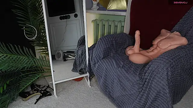 SofiaFoster  online show from November 2025 05:50:02 AM