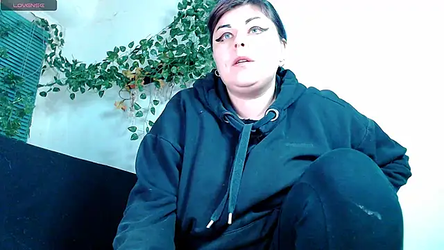 Psychobitch7 online show from November 2025 05:57:01 PM