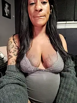 iitsolivia13 online show from March 2025 09:11:02 PM