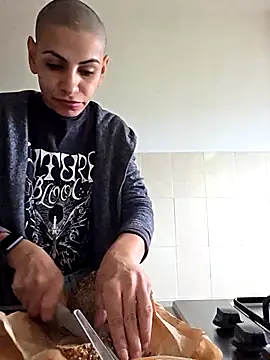 hotSANDRA STARR online show from October 2025 03:00:01 PM