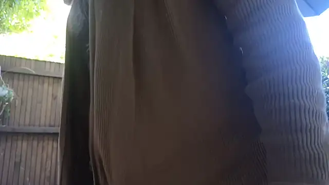 Snapshot of TopsyWilde chatting on December 2024 09:21:01 AM TopsyWilde online show from December 2024 09:21:01 AM