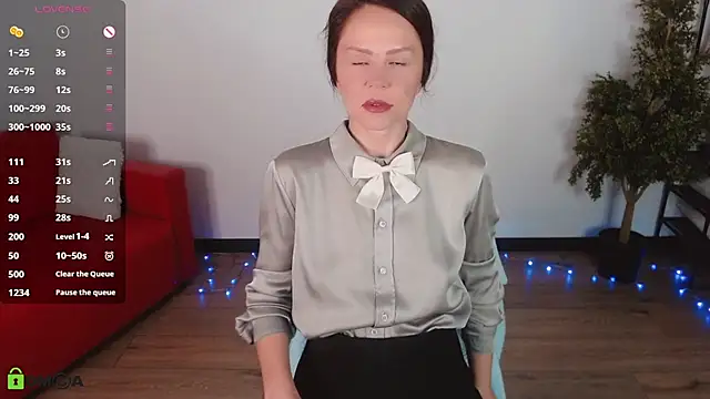 VickyGolden online show from May 2026 05:23:01 AM