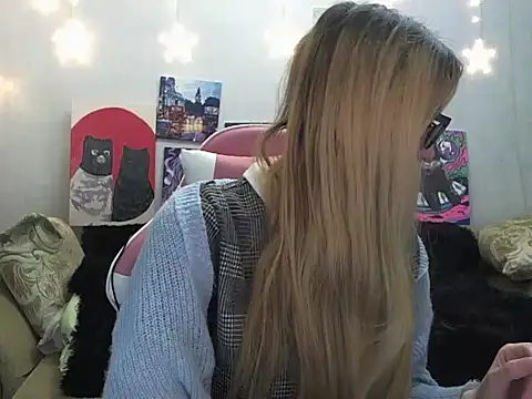 SecretSophia online show from October 2025 07:34:02 PM