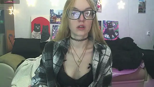 SecretSophia online show from February 2026 10:13:02 PM