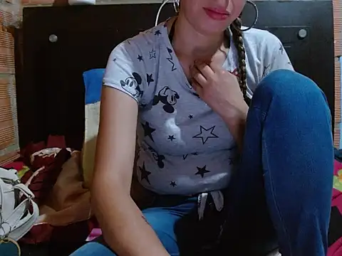 Snapshot of sweetzayori chatting on January 2025 06:40:01 PM sweetzayori online show from January 2025 06:40:01 PM