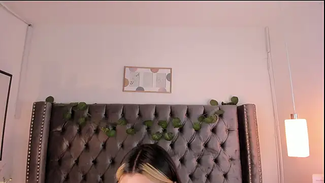 Kim Blane online show from March 2025 04:06:02 AM