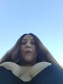 VickyHoult online show from October 2025 09:22:01 PM