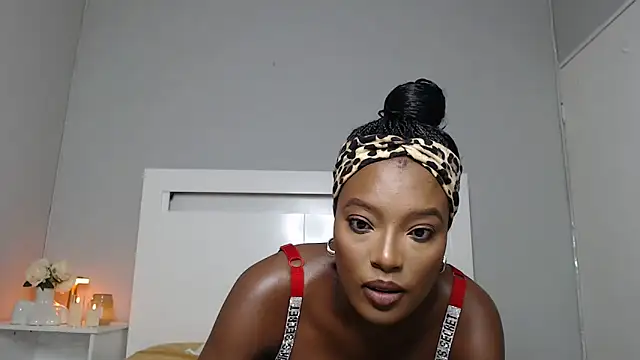 Snapshot of JasminBrown chatting on June 2026 07:14:01 AM JasminBrown online show from June 2026 07:14:01 AM