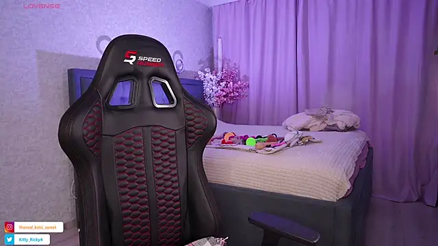 Kitty Ricky online show from November 2025 10:14:02 AM