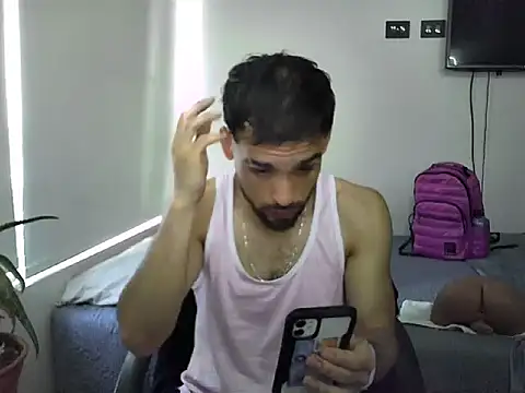 Emanuell   online show from October 2025 01:43:02 PM