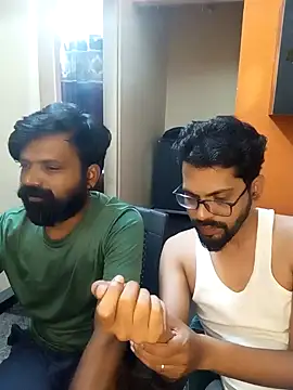 Snapshot of arhan3043 chatting on January 2025 06:43:01 PM arhan3043 online show from January 2025 06:43:01 PM