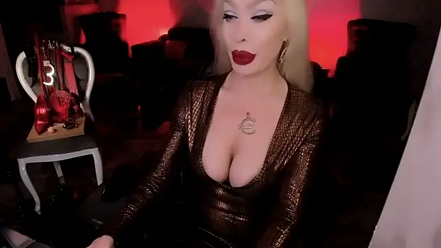 Snapshot of GreedyFinDom chatting on December 2025 06:08:02 AM GreedyFinDom online show from December 2025 06:08:02 AM