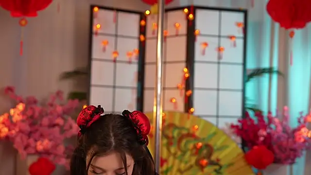 Snapshot of KittyCaitlin chatting on February 2025 07:02:02 PM KittyCaitlin online show from February 2025 07:02:02 PM