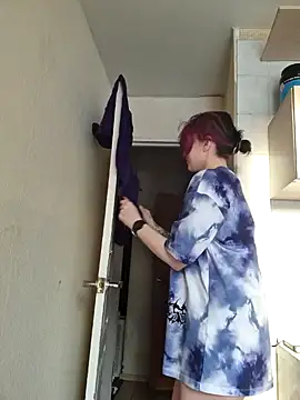 LazyTanukii online show from January 2025 04:27:01 AM