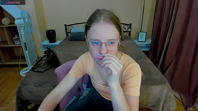 CharmedDoll online show from June 2026 12:19:01 PM