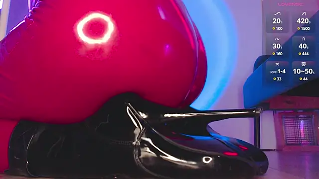 auroralatexprincess online show from February 2025 09:28:01 PM