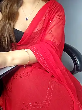 Snapshot of aliyaah_singh chatting on January 2025 10:46:02 PM aliyaah singh online show from January 2025 10:46:02 PM